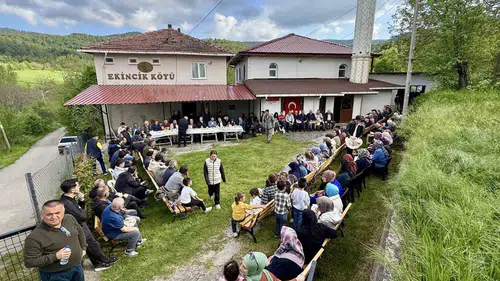 Karabük köyünde asırlık bayram sofrası geleneği sürüyor