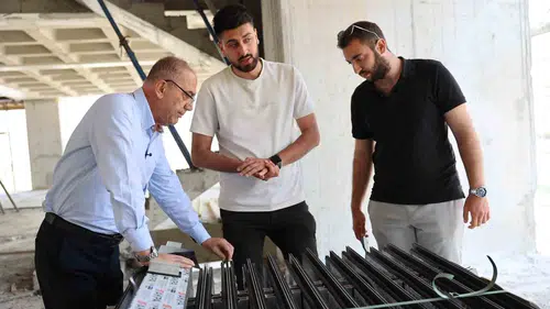 Antakya’da yeni sosyal alanlar ve hizmet binası yükseliyor