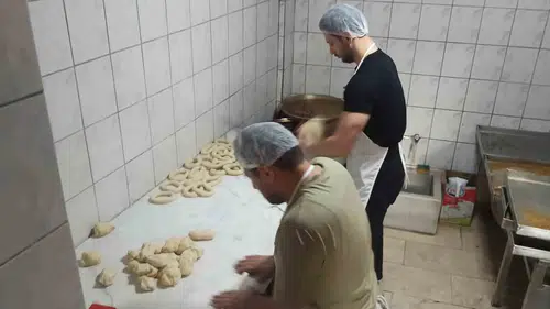 Devrek’in meşhur pekmezli simidi gurbetçilerle dünyaya açılıyor