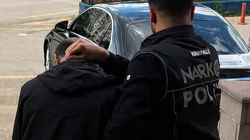 Kırıkkale polisi uyuşturucu ve silah tacirlerine geçit vermedi