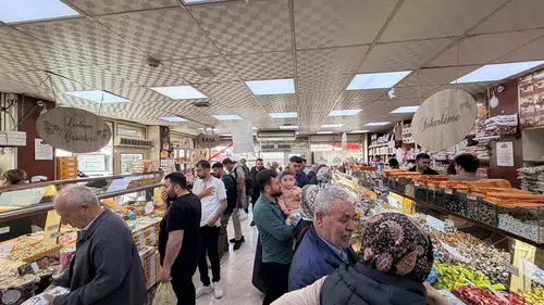 Kayseri’de bayram şekeri alışverişi hareketlendi