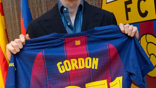 Barcelona kanat hattını İngiliz yıldızla güçlendirdi