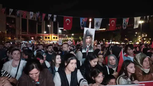 Kartal 19 Mayıs coşkusunu meydanlara taşıdı