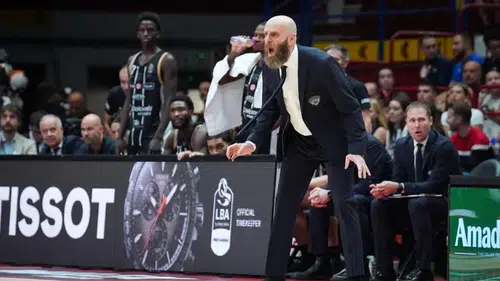 TOFAŞ Basketbol takımını İtalyan koç Massimo Cancellieri yönetecek