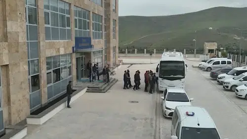 İnternetten yatırım tuzağı kuran şebekeye büyük darbe
