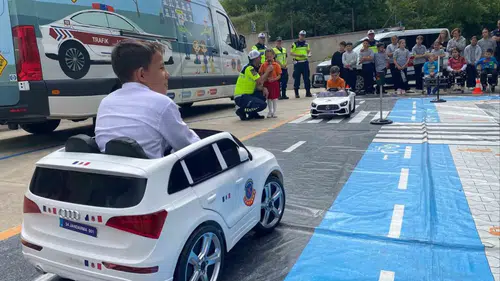 Kırklareli Üsküp’te jandarma çocuklara trafik dersi verdi