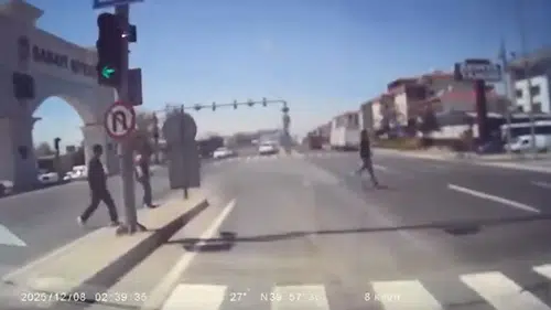 Polatlı'da otobüsün çarptığı genç hayatını kaybetti