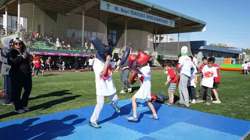 Şehitkamil'de çocuklar sporla enerji depoladı