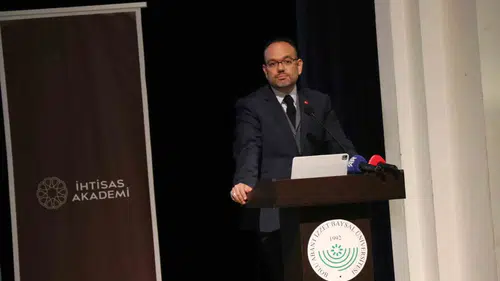 Ekran başında geçen saatler yalnızlığı artırıyor