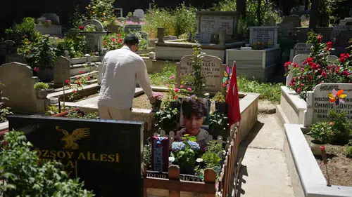Kadıköy kurbanı Mattia Ahmet bayram sabahı mezarı başında anıldı