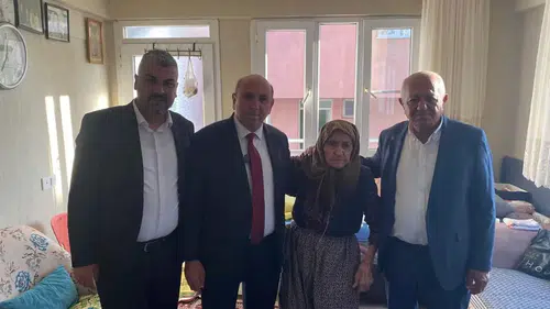 Sarıgöl Belediye Başkanı bayramı Afşar Mahallesi sakinleriyle karşıladı