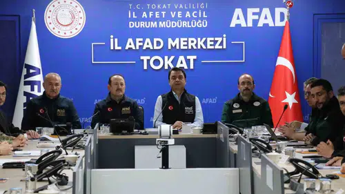 Tokat’ta Yeşilırmak alarmı 15 bin kişi tahliye edildi