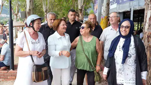Akbük halkı bayramlaşma töreninde bir araya geldi