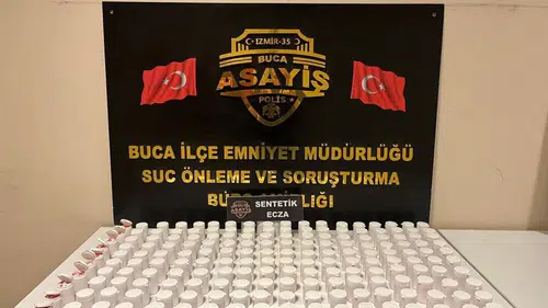 Buca'da zehir tacirlerine operasyon Binlerce hap yakalandı