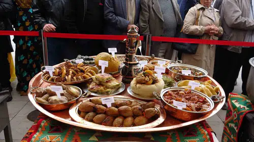 Erzurum’da Türk dünyasının lezzet sofrası kuruldu