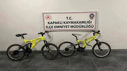 Kapaklı’da apartman bahçesindeki bisikletleri çalan çocuklar yakayı ele verdi
