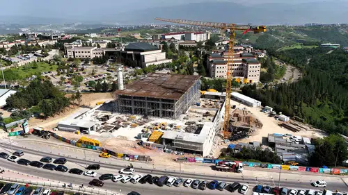 Umuttepe Kampüsü'ndeki dev cami ve otopark projesinde sona yaklaşıldı