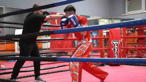 Konya sanayisinde yetişen genç sporcu dünya şampiyonluğunu kazandı