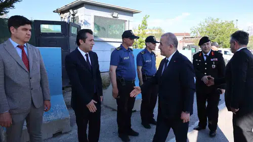 Elazığ Valisi bayram yoğunluğunda sahaya indi