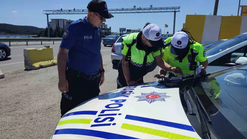 Keşan girişinde trafik denetimi sürücülere zor anlar yaşattı