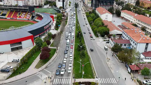 Yozgat yolunda bayram trafiği havadan görüntülendi