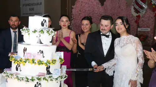 Olur Kaymakamı Batuhan Kalkan evliler kervanına katıldı