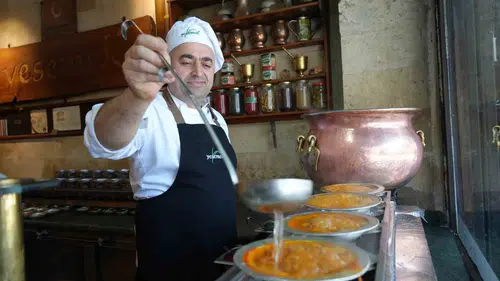 Bayramda Gaziantep sofralarında beyran izdihamı yaşandı
