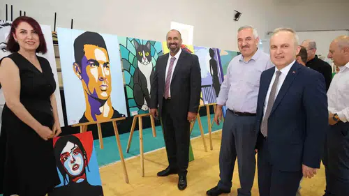 Bafra Fen Lisesi öğrencileri yıl boyu yaptıkları eserleri sergiledi