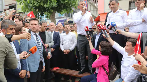 Özgür Özel'den miting otobüslerine el konulmasına tepki