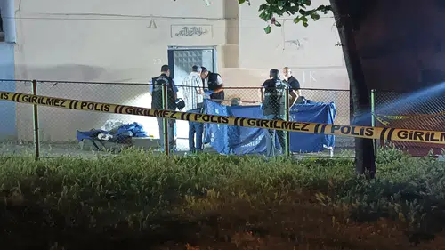 Bursa'da ev basan saldırgan karı kocayı kurşun yağmuruna tuttu
