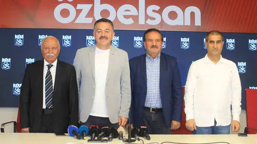 Sivasspor yönetimsiz kaldı kongre ileri bir tarihe atıldı