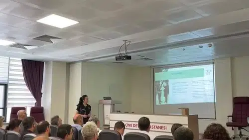 Çine'de sağlık çalışanlarına narkotik eğitimi
