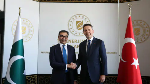 Türkiye ve Pakistan enerji masasında buluştu
