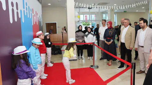 Sultangazili minik kaşifler ilk diplomalarını aldı