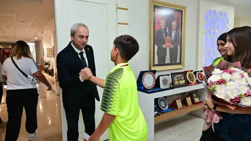 Kepez’in şampiyon çocuklarına yeni bocce sahası sözü