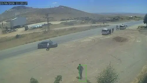 Derik'teki silahlı çatışmanın dehşet anları kameraya yansıdı