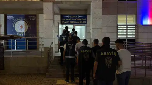 Darıca’da esnafı hedef alan silahlı yağma çetesi yakalandı