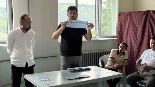 Tokat'ta dört yeni belde için sandıklar kapandı