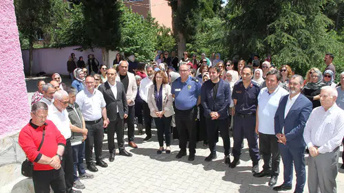 Kula’da kursiyerlerin el emeği göz nuru eserleri sergilendi
