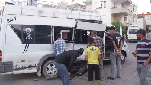 Antalya Serik’te işçi servisi kazası 5 yaralı