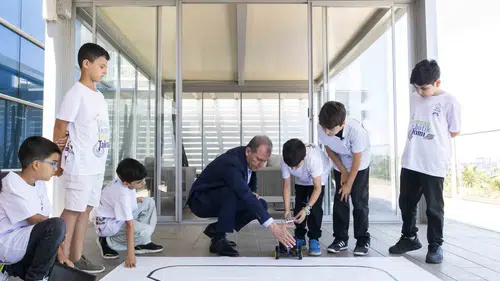 Mersinli küçük mucitler Güney Kore yolcusu