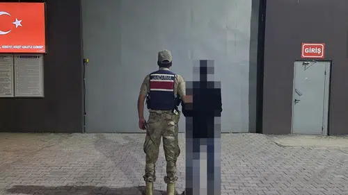 Birecik jandarması firari hükümlüyü yakaladı
