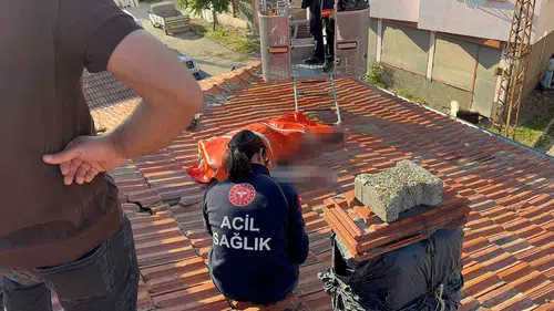 Çorum'da güneş enerjisi panelini tamir eden kişi çatıdan düşerek öldü
