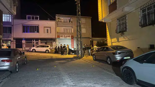 Esenyurt sokaklarında gece yarısı silahlı hesaplaşma