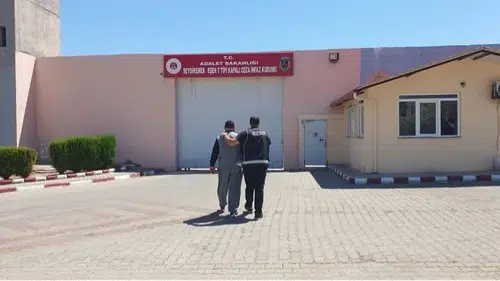 Fethiye'de silah kaçakçılığı operasyonu