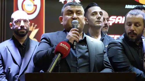 Arnavutköy sarı kırmızı renklere boyandı