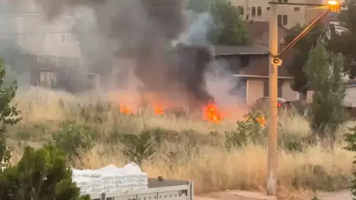 Karabük Plevne Caddesi'nde korkutan ot yangını