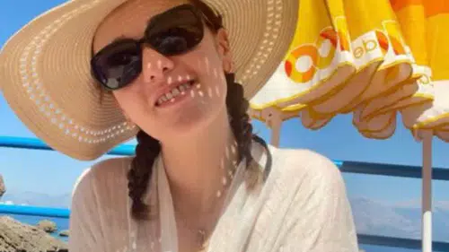 Antalya'da 7 aylık hamile hemşire evinde hayatını kaybetti