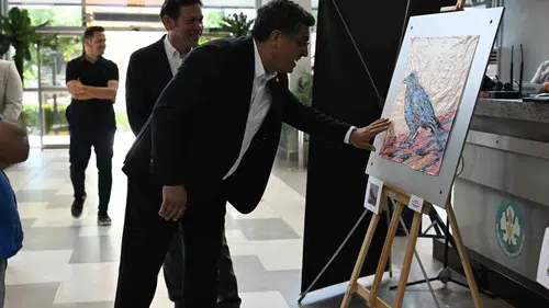 Manisa'da çöpler sanat eserine dönüştü