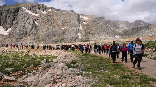 Tarihi kervan yolunda 180 kişi Sultan Keykubat’ın izini sürdü